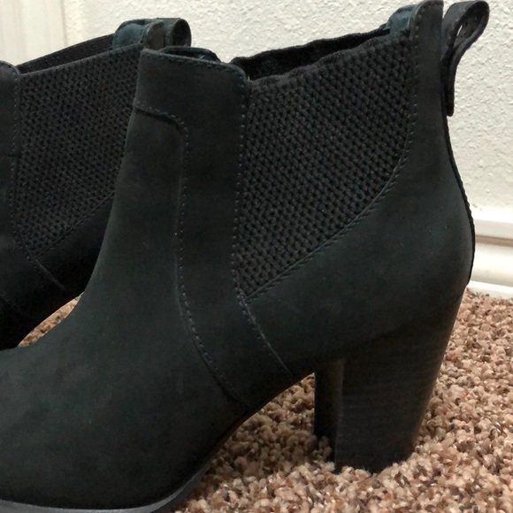 UGG Black Heeled Booties - Picture 3 of 4